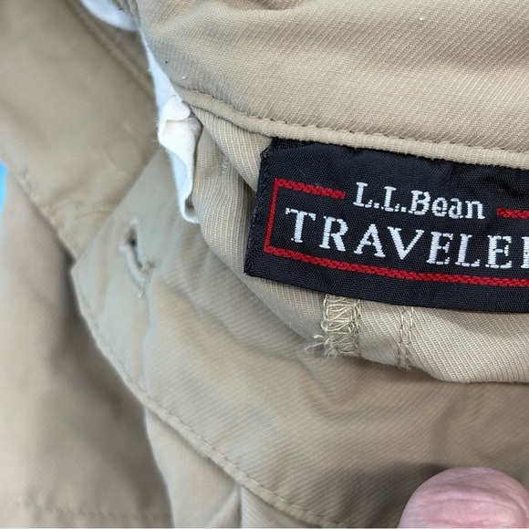 L.L. Bean Traveler Cargo Convertible Khaki Hiking Pants Size 10 - Picture 9 of 11
